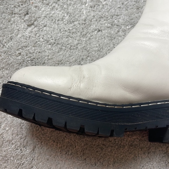 Marc Fisher Pirro Chelsea Lugsole Ankle Boot - Picture 4 of 13